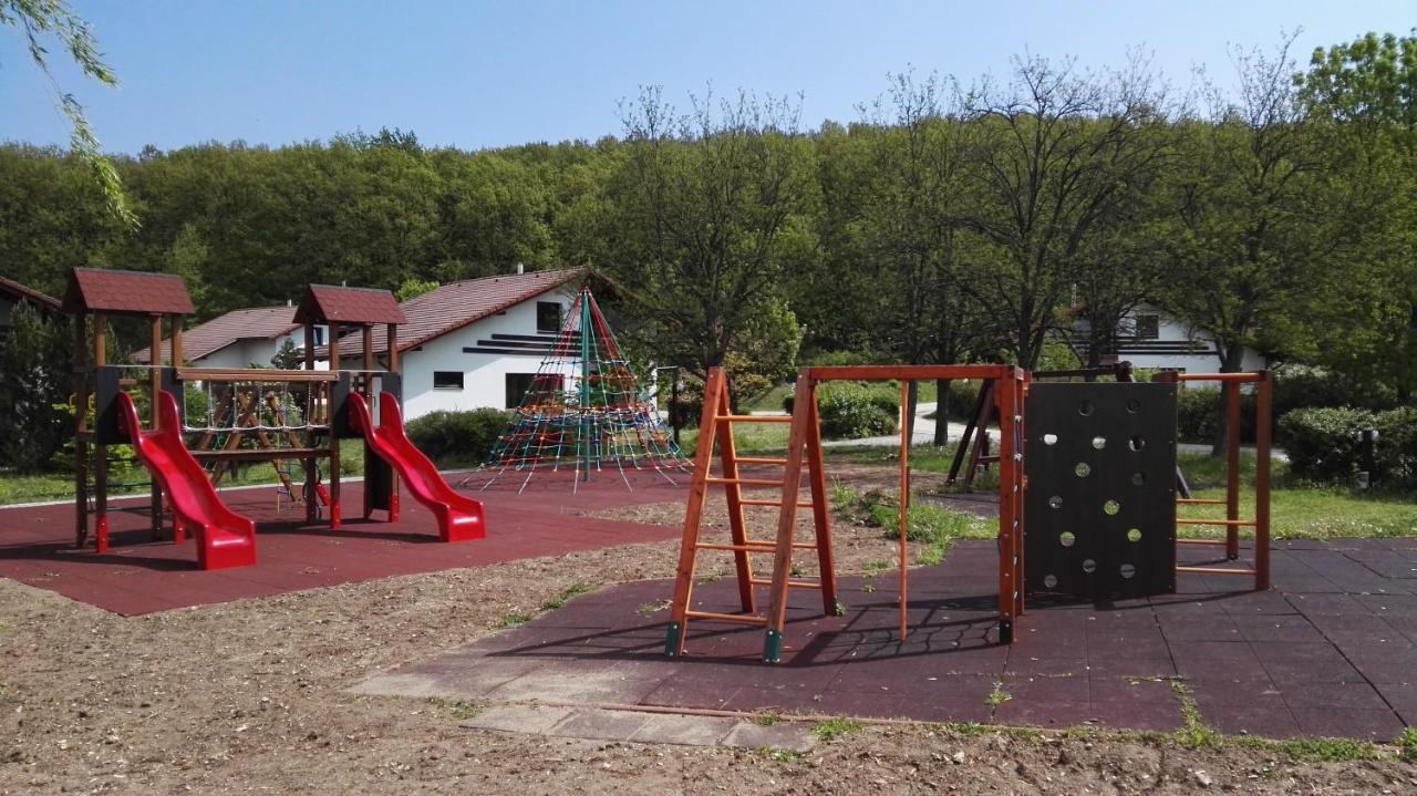 Villapark Vargesztes Ngoại thất bức ảnh